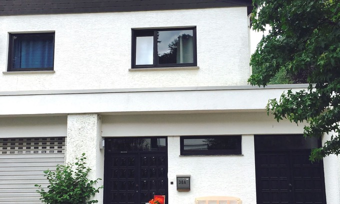 Gemund Casa | Gran casa de 4 * de 240 metros cuadrados, en el centro del Parque Nacional Eifel, rutas de senderismo