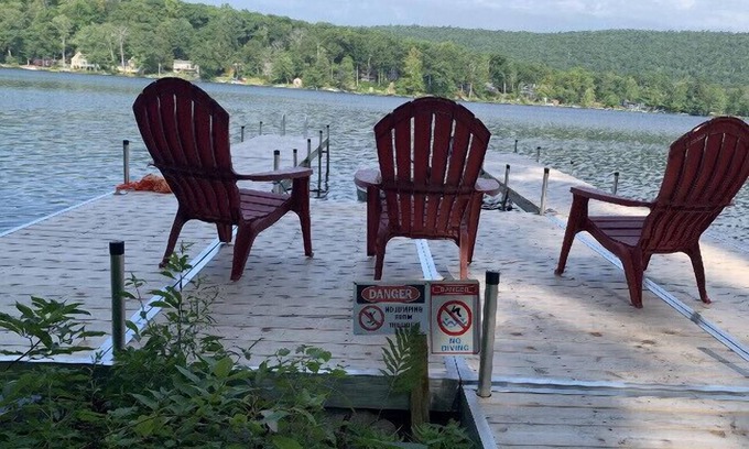 Swartswood Casa | Large (3500 sf), lakefront retreat. Close to skiing and hiking.