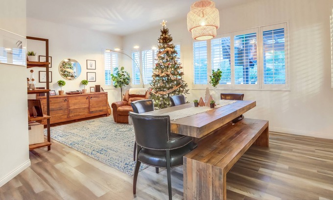 Otay Ranch Casa | Large 5 bedroom House in Otay Ranch with an Entertainers backyard Downtown 25min