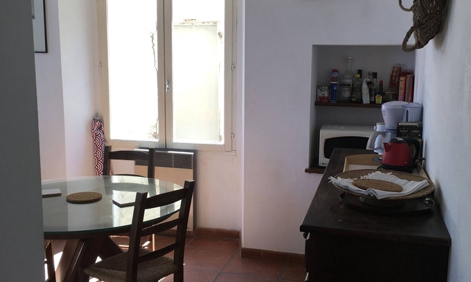 Bonifacio Apartamento | Large, bright studio in upper town, magnificent view of the port