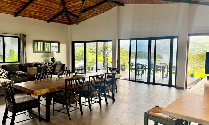 Arenal Villa | Gran villa confortable para la mejor experiencia en el Lago Arenal