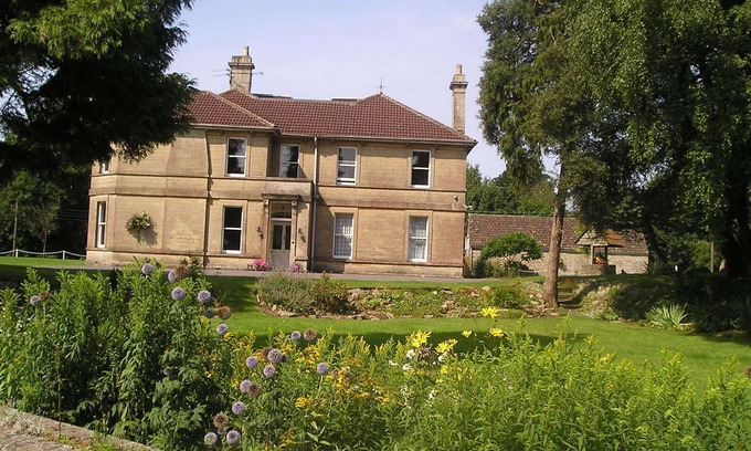 Clutton Casa | Gran casa de campo cerca de Bath, el sudoeste de Inglaterra. Capacidad los grupos 15 - 24 (max 30).