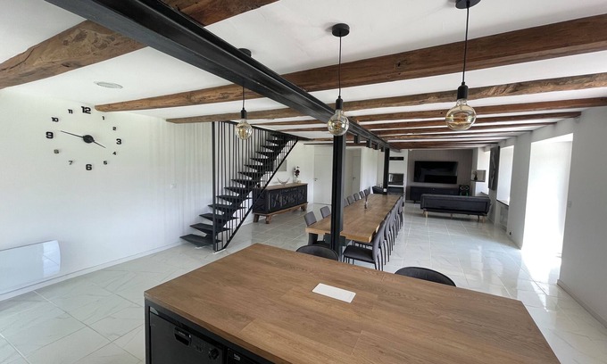 Veyrieres Casa | *Large country cottage