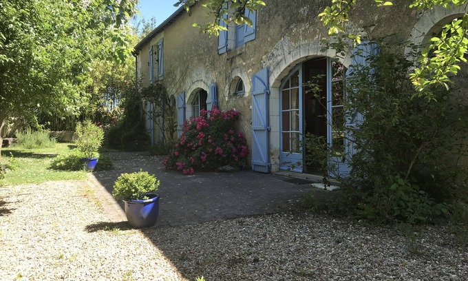 Cussay Casa | Gran casa familiar para jóvenes y mayores en plena tranquilidad en el sur de Tou