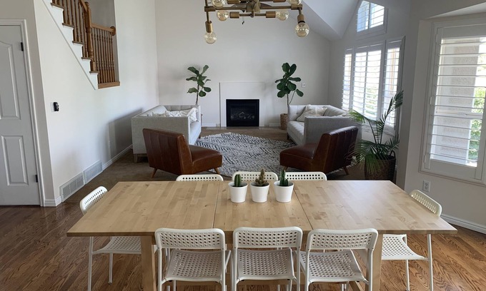 Taylorsville Casa | Large Family Sized Home Close to everything