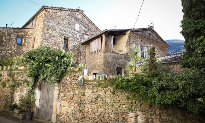 Saint-Jean-de-Valeriscle Apartamento | Large air-conditioned duplex for 6 people, ideal for families, Porte des Cévennes
