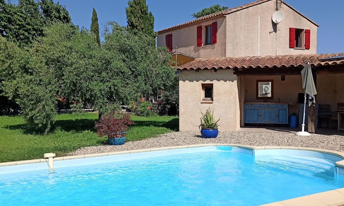 Sainte-Cecile-les-Vignes Casa | GRAN VILLA CLIMATIZADA EN UNA PROVENCIÓN TÍPICA Y PRESERVAR PUEBLO