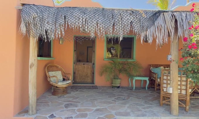 Los Barriles Apartamento | Large Gated Parking, Cozy Casa near Pickleball