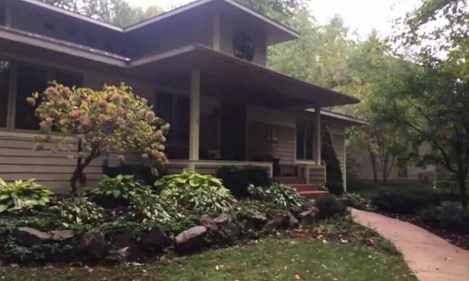 Lake Mills Casa | Large House lake access 3 ba, 5 br, near Madison