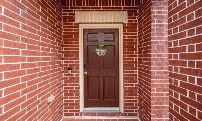 Willow Meadows/Willowbend Area Casa | Large house