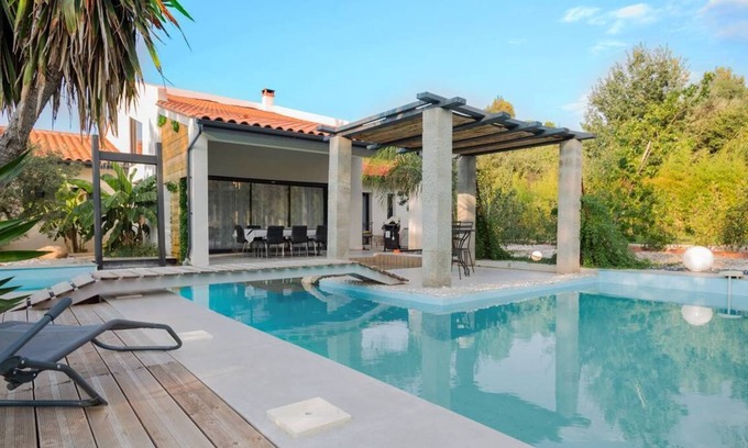 Rigarda Casa | GRAN VILLA DE LUJO 10PERS PISCINA PRIVADA EN PAZ FRENTE A LA NATURALEZA