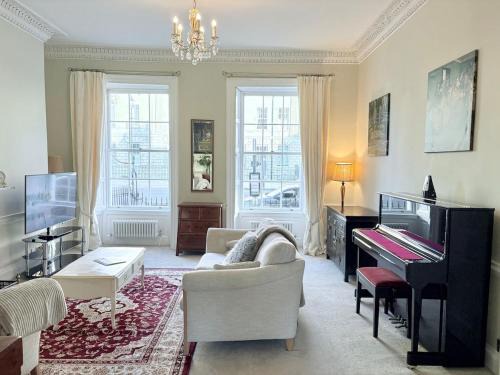 Bath Apartamento | Large Quiet City Centre Holiday Home in Great Pulteney St, Bath