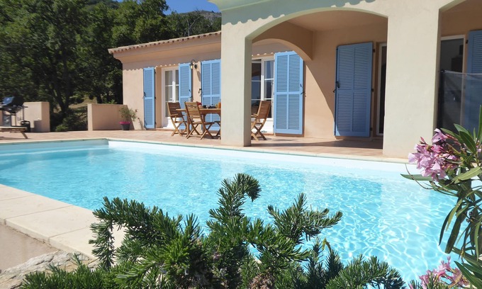 Cateri Casa | Amplia Villa (4/6 personas) con piscina privada en Cateri