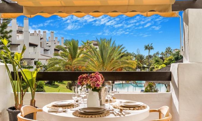 San Pedro de Alcántara Apartamento | Las Adelfas