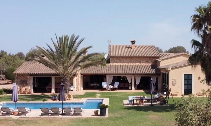 Llucmajor Villa | Oferta última hora! Últimas plazas exclusiva villa con piscina, bbq, wifi, A/A