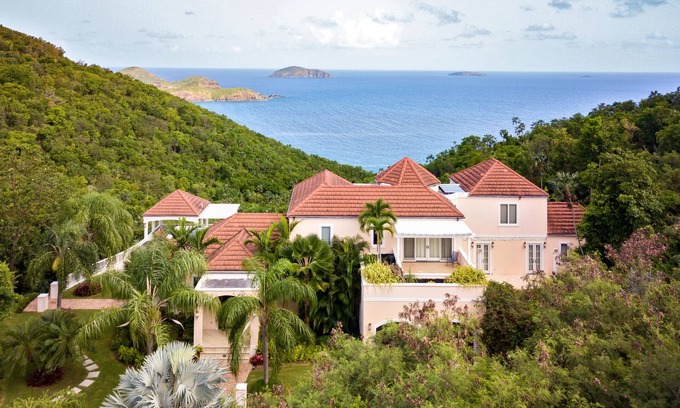 Estate Little Saint Thomas Villa | Lavenvelle -Luxury Oceanview Villa Ideal for Island Escapes & Corporate Retreats