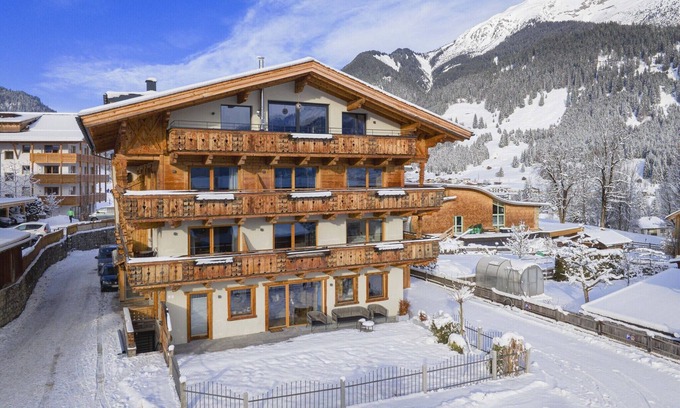 Lermoos Apartamento | Lujoso apartamento con sauna en el Tirol