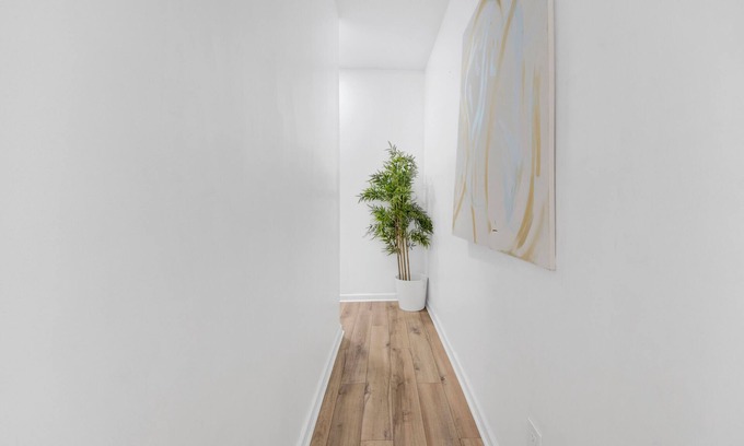 Bryn Mawr Casa | Lavish Escape in the Heart of NYC
