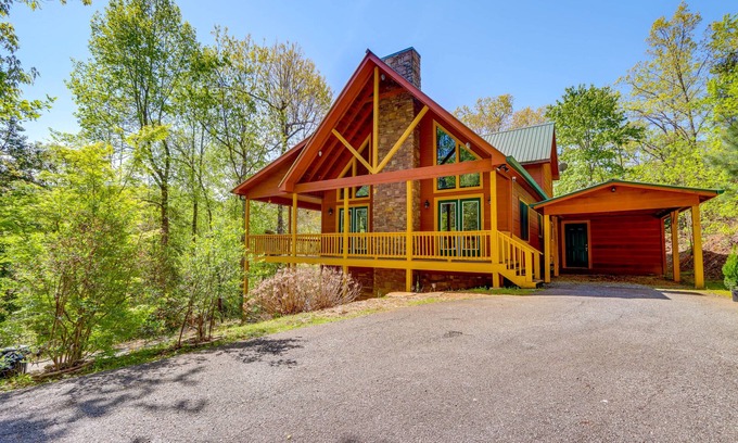 Hiawassee Cabina | Lavish Hiawassee Cabin - Great for Families!