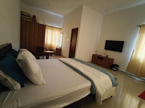 Narasapura Casa | Lazy Daisy Medows R2