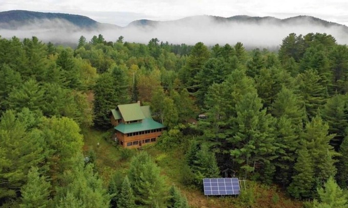 Malone Casa | Lazy Moose Lodge w/Panoramic Mountain Views and Hot Tub