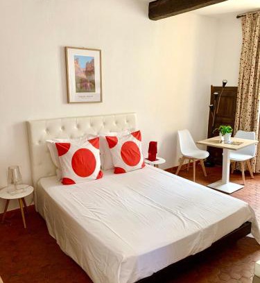 Moustiers-Sainte-Marie Apartamento | le 1835, studio rouge-Corail
