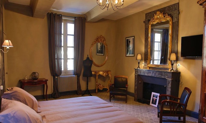 Bernis Casa | Le 4 Feuilles En Camargue