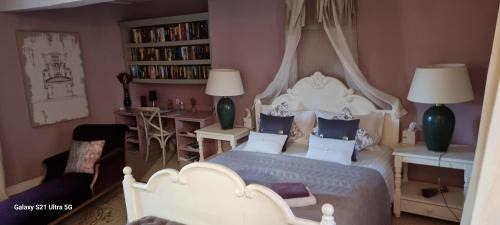 Flassans-sur-Issole Cama Y Desayuno | Le Belvédère - Chambres d'hôtes de charme et Restaurant