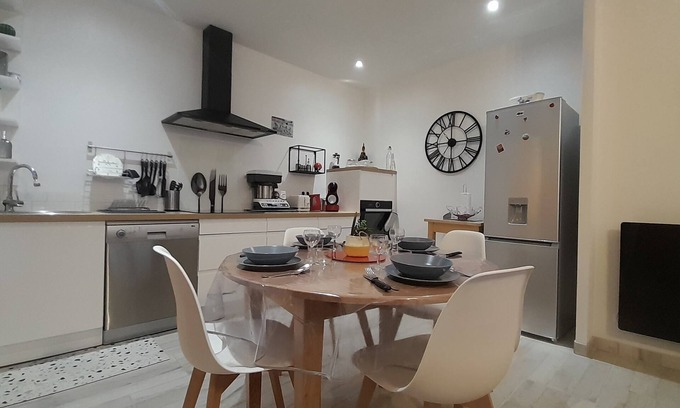 Mirepoix Apartamento | Le Cœur d Aval. Bel Appartement. Centre-ville