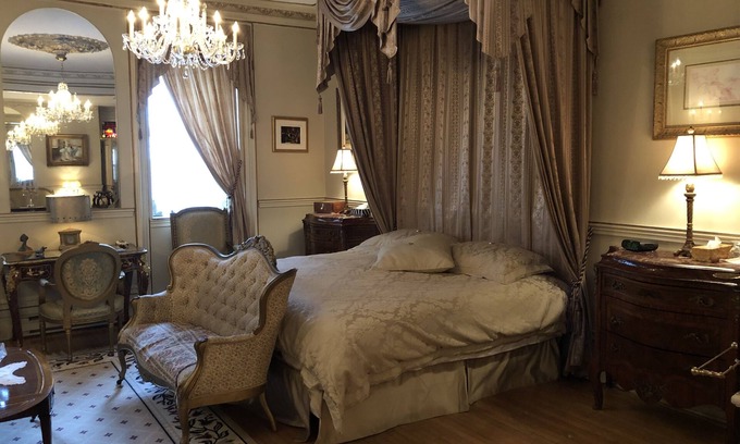Saint-Jean-Baptiste Cama Y Desayuno | Le Château du Faubourg B&B