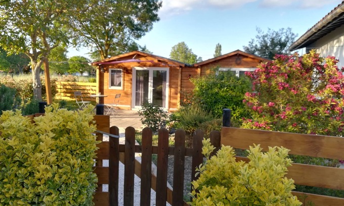 Grenade-sur-Garonne Chalet De Esquí | Le chalet de la beauté + private garden +wifi+ spa