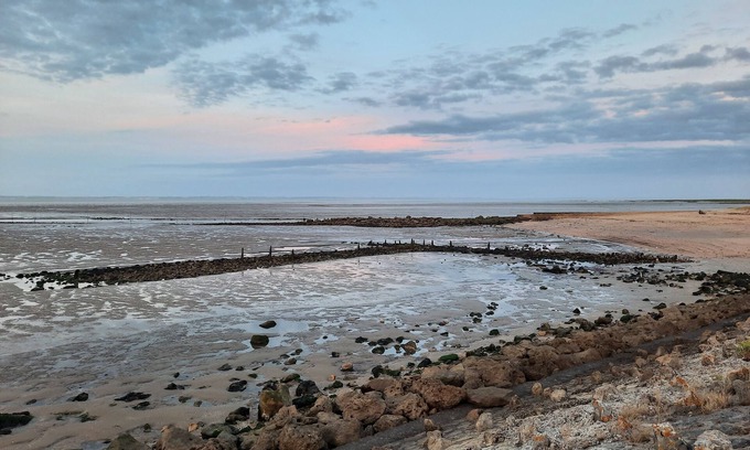 Jau-Dignac-et-Loirac Chalet De Esquí | Le Chalet Médocain Entre mer et Estuaire