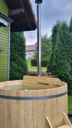 Frambouhans Chalet De Esquí | le chalet vert et bain nordique au feu de bois