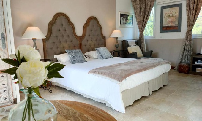 Bec-de-Mortagne Cama Y Desayuno | Le Clos Bel Ami Chambre d'hôtes avec piscine