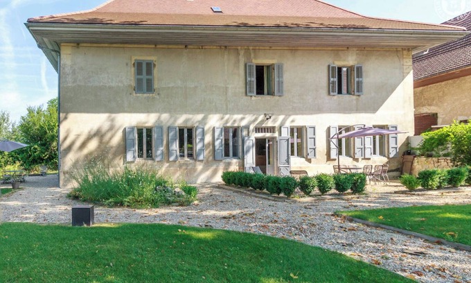 Brison-Saint-Innocent Casa | LE CLOS DES PLATANES-COTE LAC