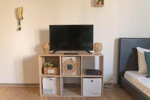 Sainte-Clotilde Apartamento | Le Cocon Bleu Studio 5min from Airport