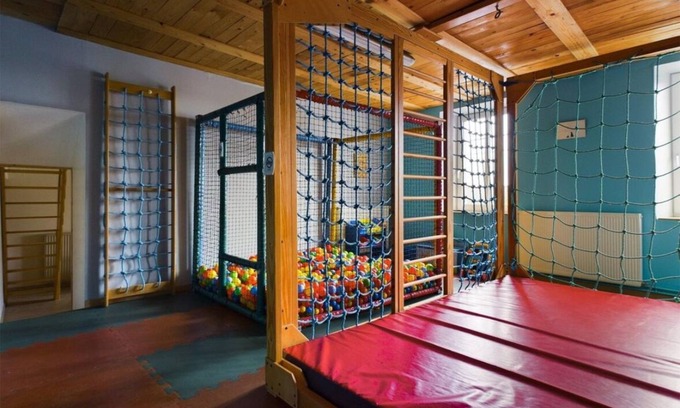 Bassigney Casa | Le Coin des Retrouvailles: 3* gîte for up to 16 people