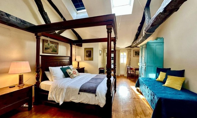 Bergerac Hotel | Le Colombier De Cyrano Et Roxane