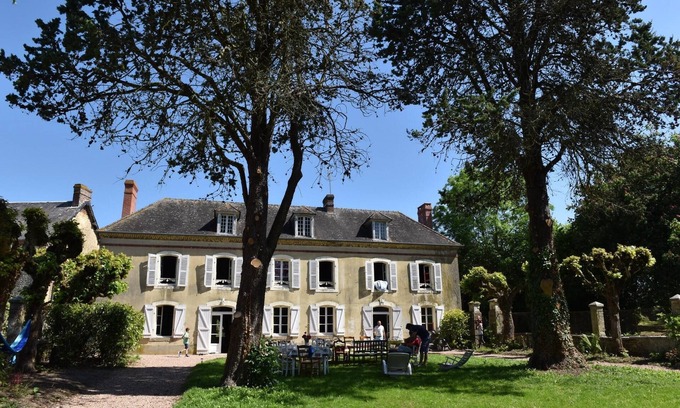 Sainte-Scolasse-sur-Sarthe Casa | Villa Creek.