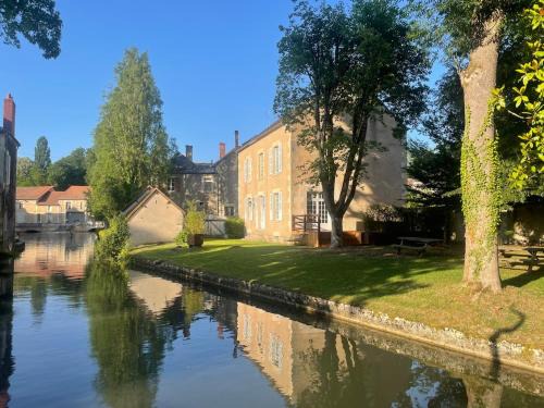 Donzy Casa | Le Douze, au bord de la rivière