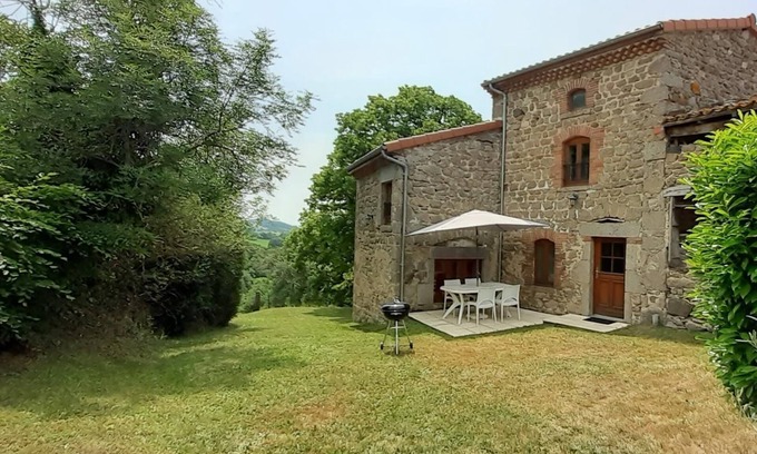 Isserteaux Casa | Le Gîte de L'epanlerie