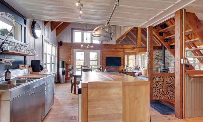 Memphremagog Regional County Municipality Chalet De Esquí | Vrbo Property