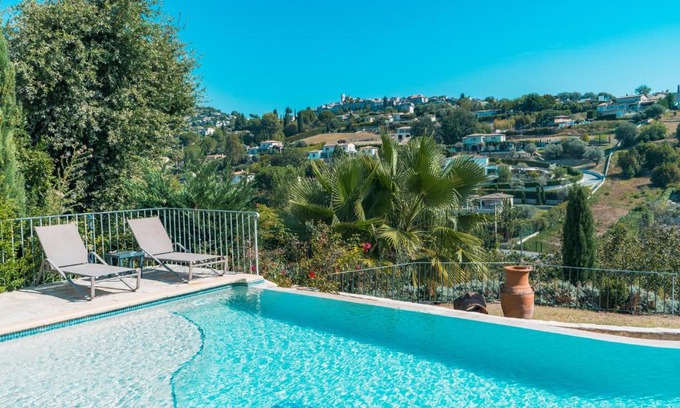 Saint-Paul-de-Vence Cama Y Desayuno | Le Mas des Amandiers