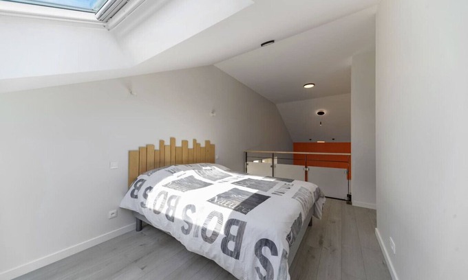 Saulcet Apartamento | Le Petit Penaud - Air-conditioned duplex apartment in a quiet location