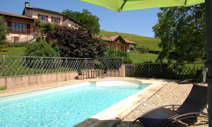 Pruzilly Casa | Le Raisin Bleu - PRUZILLY