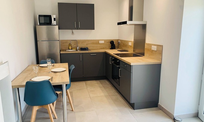 Saint-Martin-Lacaussade Apartamento | Le Relais des Brias