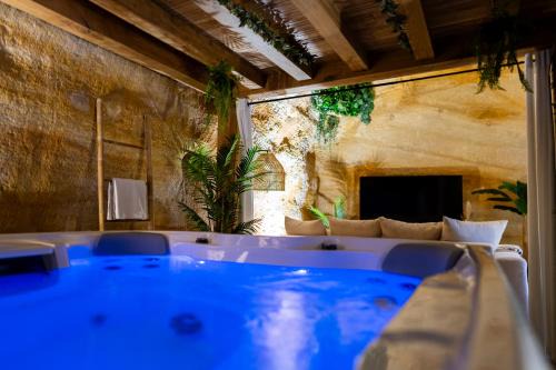 Doue-la-Fontaine Apartamento | Le temps suspendu, Nuit sous la roche & jacuzzi