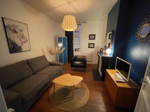 Anatole France Danton Apartamento | Le Vintage