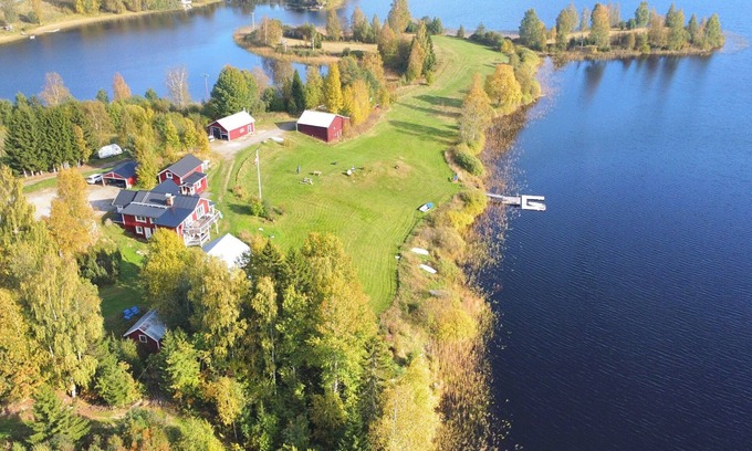 Sundsvall Municipality Apartamento | Lea - Holiday apartment with lake view & boat near Sundsvall