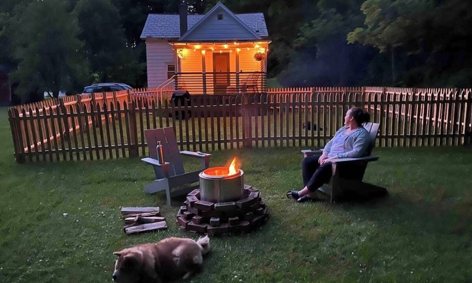 Mount Tabor Cabaña | Leaf Peeper's Delight! 2-Bedroom Cottage in the Green Mountains